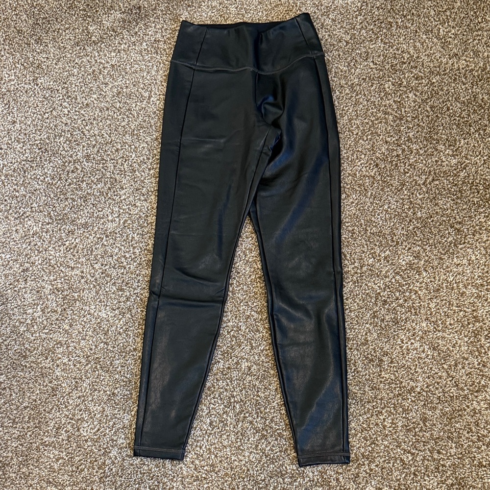 Athleta Black Faux Leather Leggings 28”